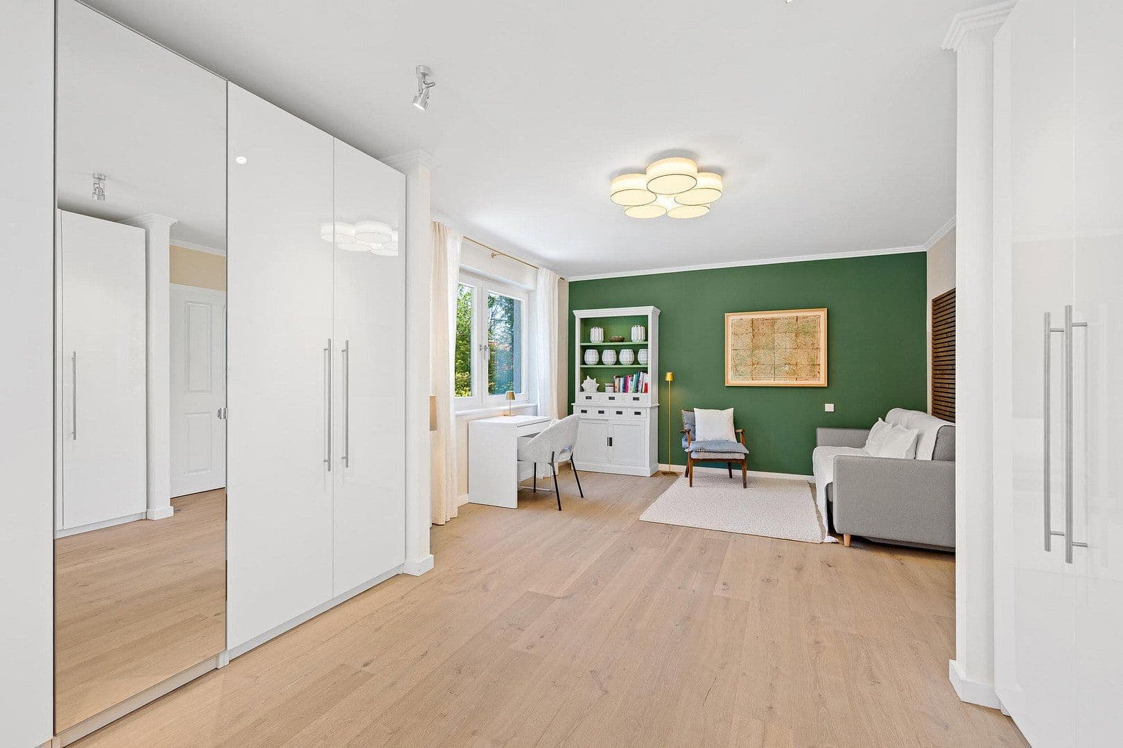 Predaj domu 212 m², pozemok 455 m², München, Bavorsko Predaj domu 212 m², pozemok 455 m², München, Bavorsko