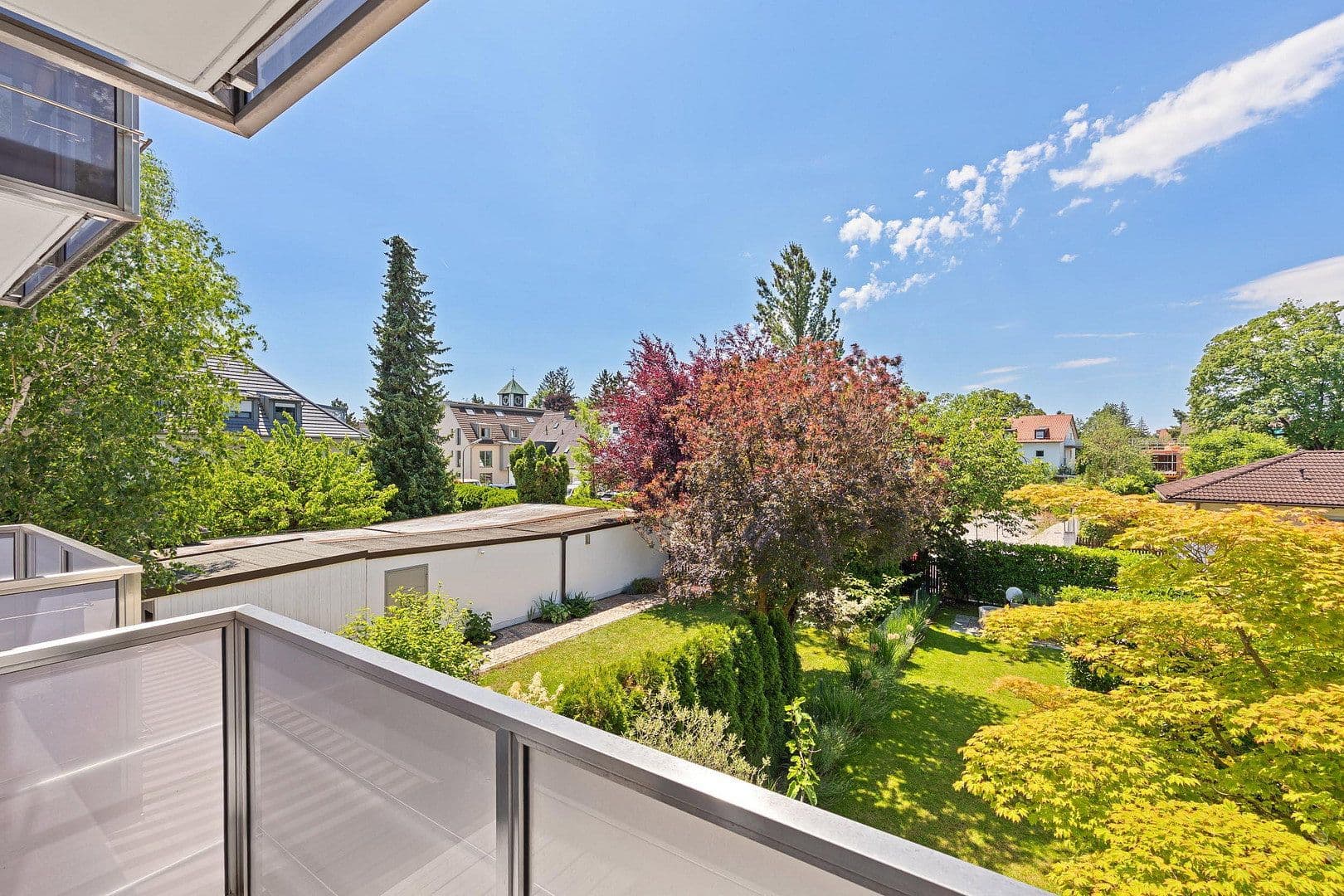 Predaj domu 212 m², pozemok 455 m², München, Bavorsko Predaj domu 212 m², pozemok 455 m², München, Bavorsko