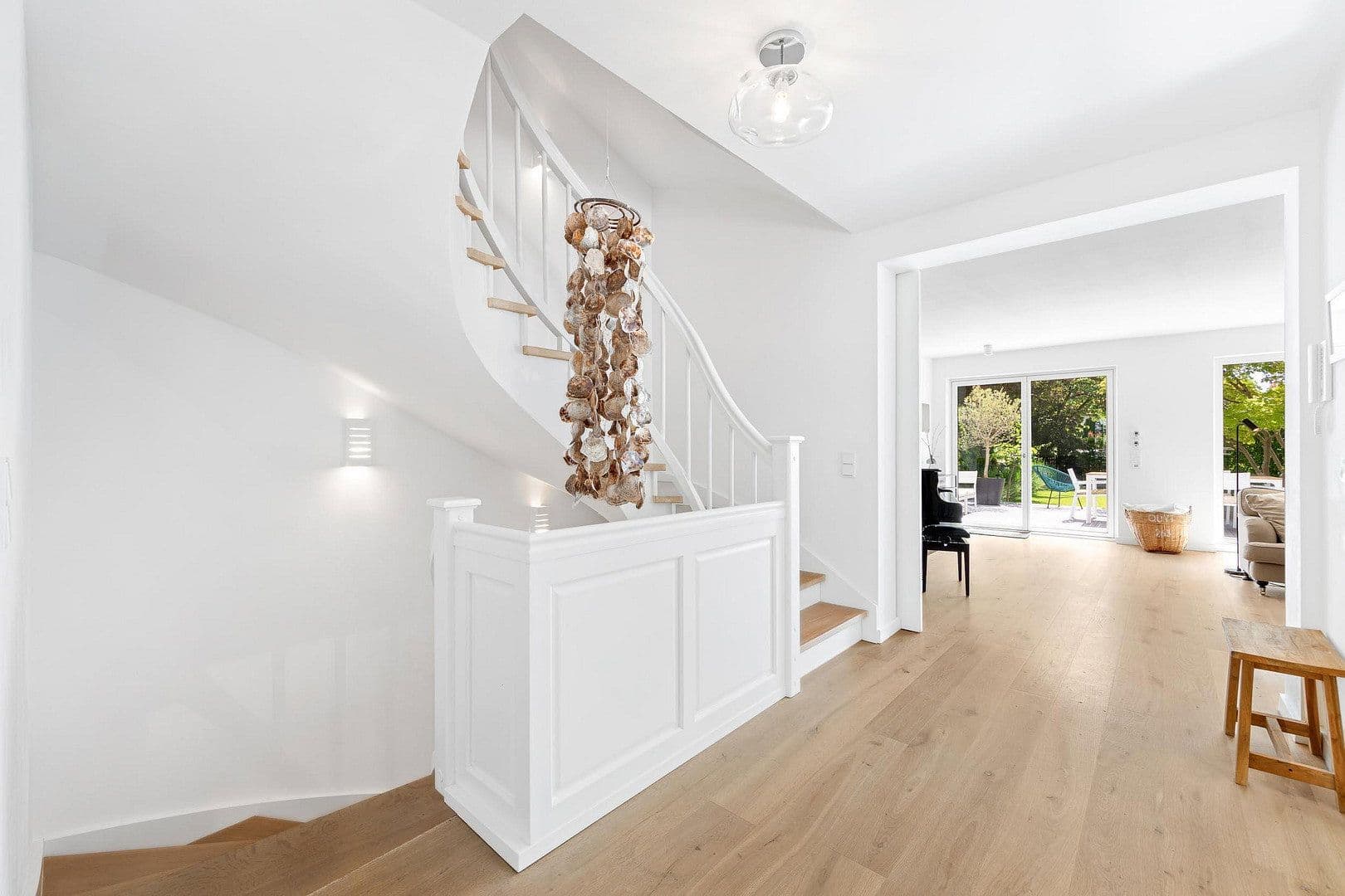 Predaj domu 212 m², pozemok 455 m², München, Bavorsko Predaj domu 212 m², pozemok 455 m², München, Bavorsko