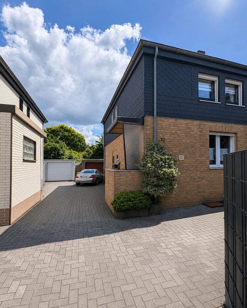 Predaj domu 80 m², pozemok 295 m², Bechsteinstraße 52, Gelsenkirchen, Severné Porýnie - Westfálsko Predaj domu 80 m², pozemok 295 m², Bechsteinstraße 52, Gelsenkirchen, Severné Porýnie - Westfálsko