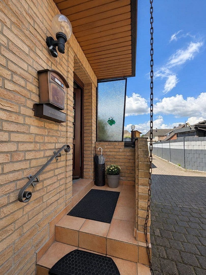 Predaj domu 80 m², pozemok 295 m², Bechsteinstraße 52, Gelsenkirchen, Severné Porýnie - Westfálsko Predaj domu 80 m², pozemok 295 m², Bechsteinstraße 52, Gelsenkirchen, Severné Porýnie - Westfálsko