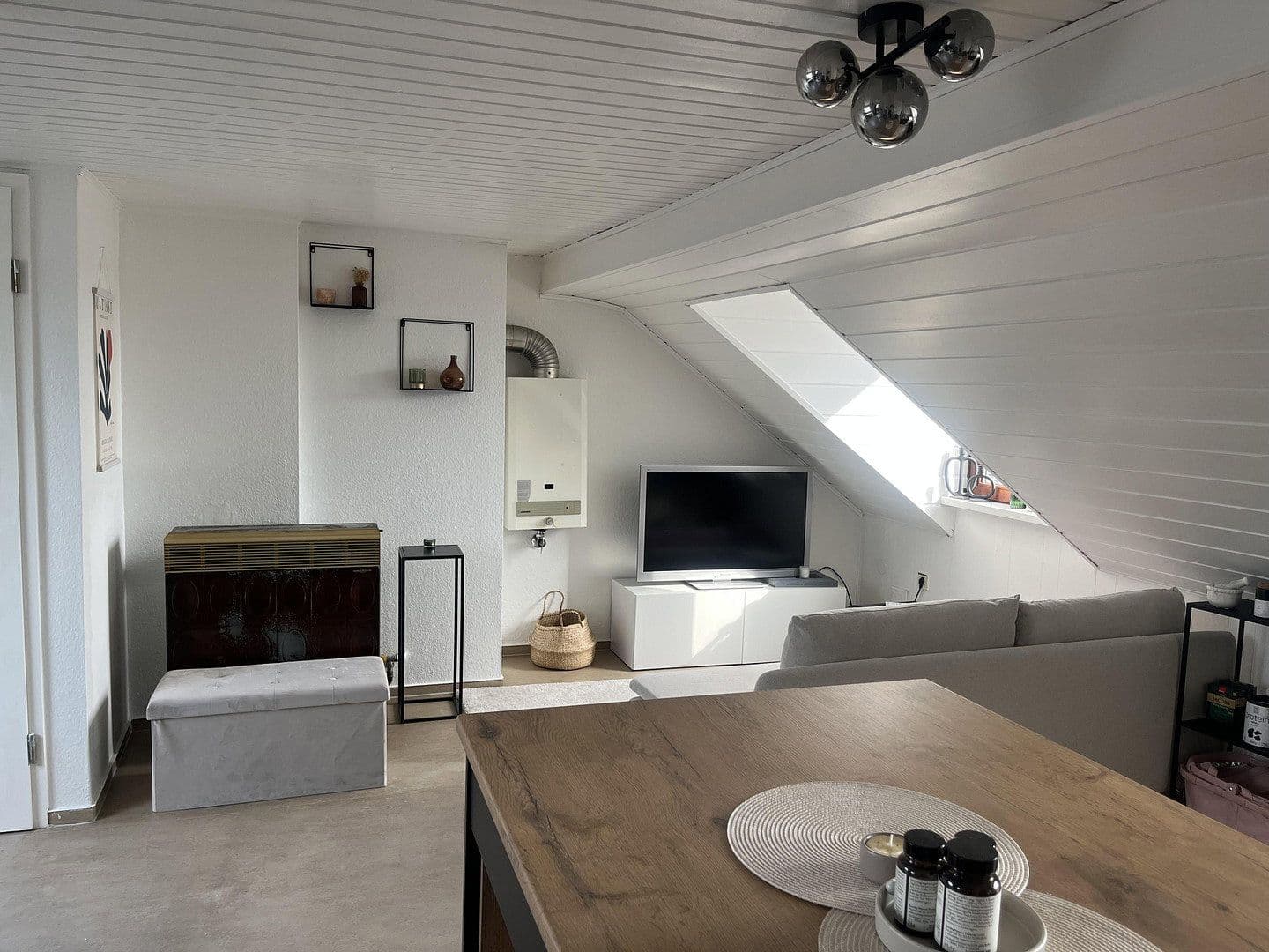 Prenájom bytu 1-izbový 30 m², Friedrichsstraße 19, Kassel, Hesensko Prenájom bytu 1-izbový 30 m², Friedrichsstraße 19, Kassel, Hesensko
