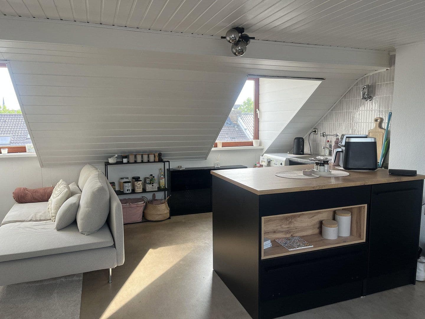 Prenájom bytu 1-izbový 30 m², Friedrichsstraße 19, Kassel, Hesensko Prenájom bytu 1-izbový 30 m², Friedrichsstraße 19, Kassel, Hesensko