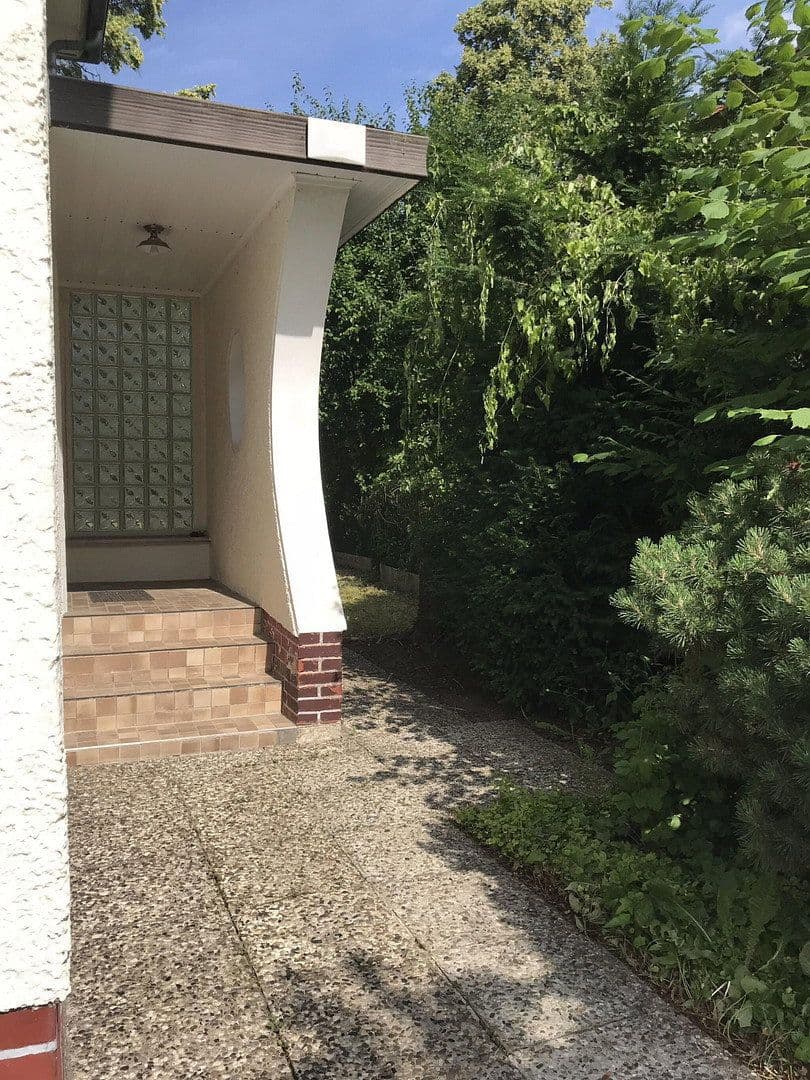 Predaj domu 140 m², pozemok 698 m², Berlin, Berlín Predaj domu 140 m², pozemok 698 m², Berlin, Berlín