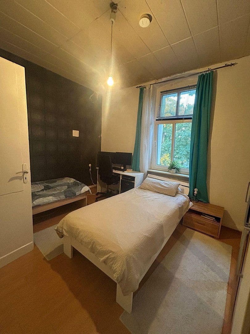 Prenájom bytu 3-izbový 66 m², Parallelstraße 49, Oberhausen, Severné Porýnie - Westfálsko Prenájom bytu 3-izbový 66 m², Parallelstraße 49, Oberhausen, Severné Porýnie - Westfálsko