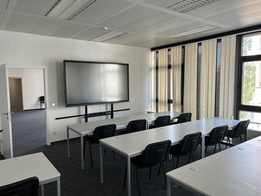 Prenájom kancelárie 486 m², Domstraße 58, Offenbach am Main, Hesensko Prenájom kancelárie 486 m², Domstraße 58, Offenbach am Main, Hesensko