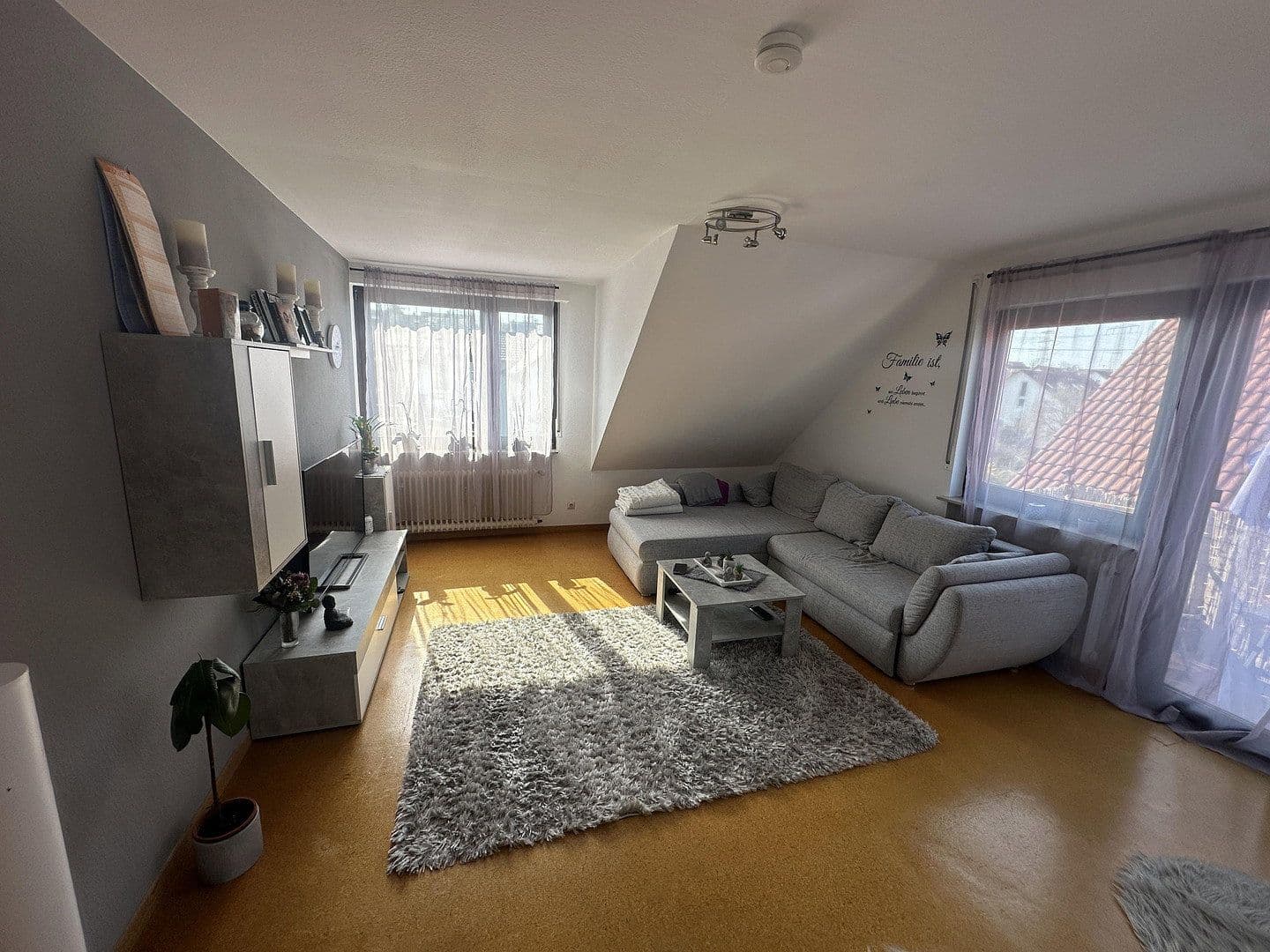 Predaj domu 170 m², pozemok 330 m², Remseck am Neckar, Bádensko-Wurttembersko Predaj domu 170 m², pozemok 330 m², Remseck am Neckar, Bádensko-Wurttembersko