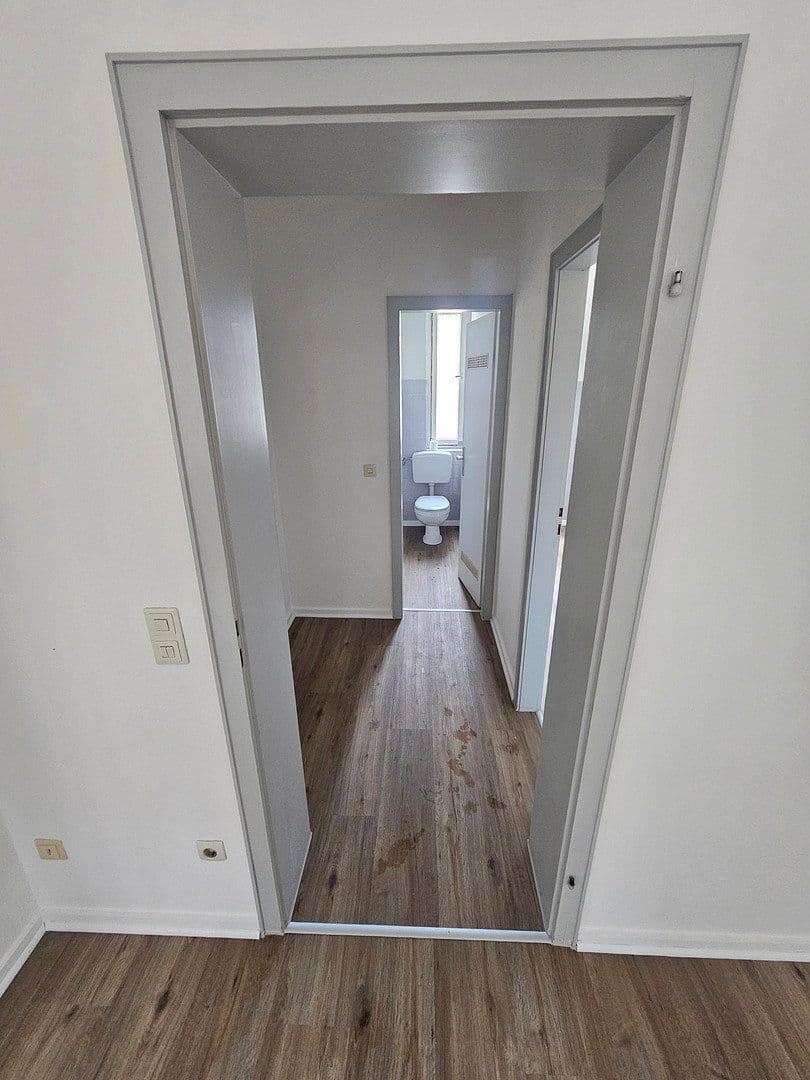 Prenájom bytu 2-izbový 62 m², Tacitusstraße 12, Köln, Severné Porýnie - Westfálsko Prenájom bytu 2-izbový 62 m², Tacitusstraße 12, Köln, Severné Porýnie - Westfálsko