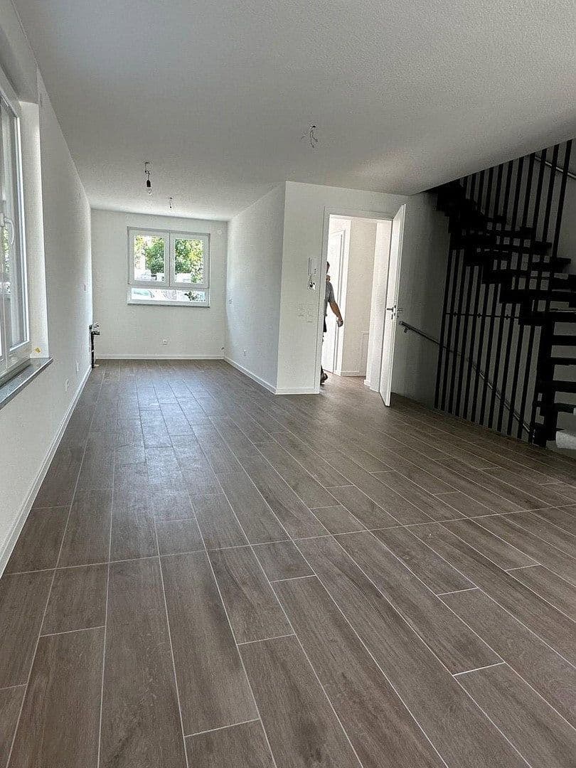 Prenájom domu 135 m², pozemok 450 m², Müllheim im Markgräflerland, Bádensko-Wurttembersko Prenájom domu 135 m², pozemok 450 m², Müllheim im Markgräflerland, Bádensko-Wurttembersko