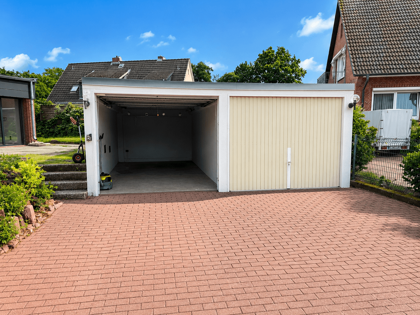 Predaj domu 180 m², pozemok 1.000 m², Neu Wulmstorf, Dolné Sasko Predaj domu 180 m², pozemok 1.000 m², Neu Wulmstorf, Dolné Sasko