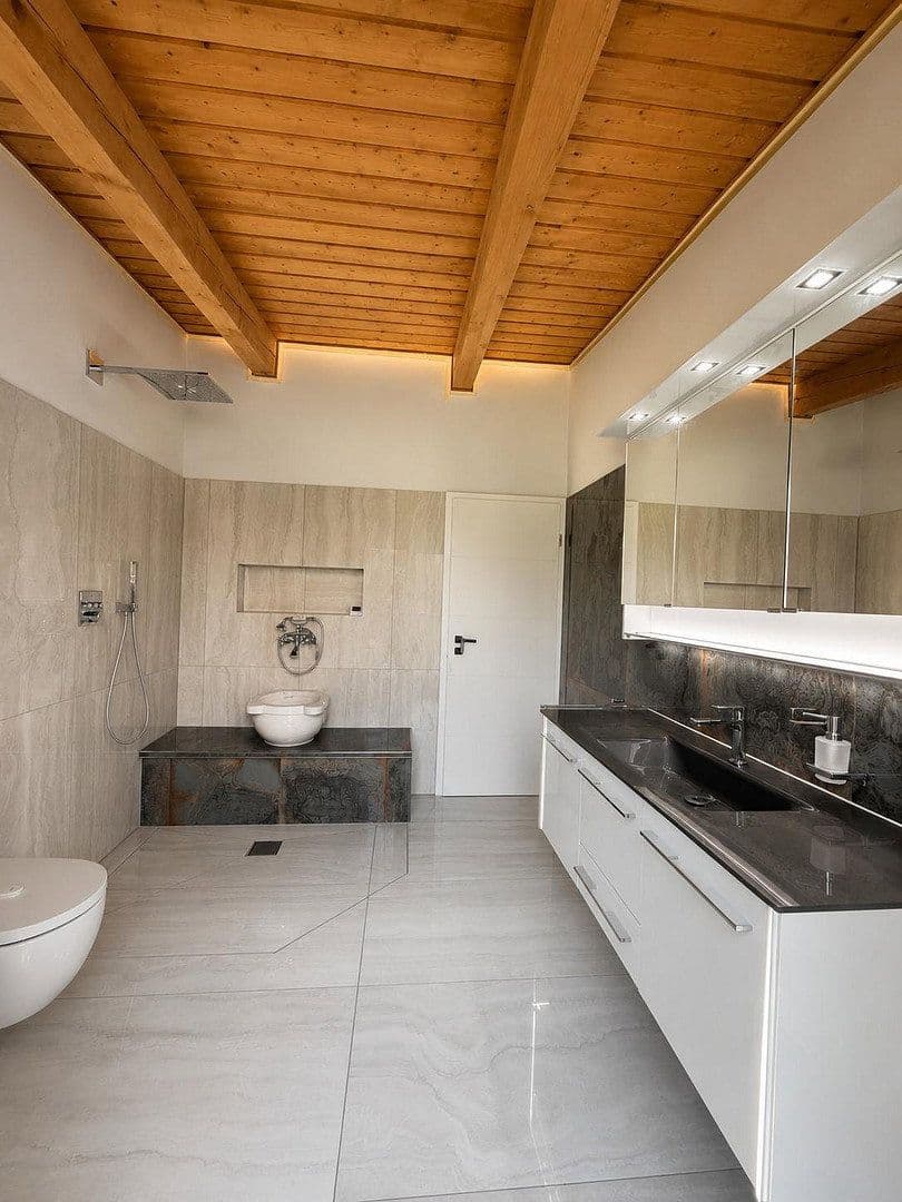 Predaj domu 180 m², pozemok 1.000 m², Neu Wulmstorf, Dolné Sasko Predaj domu 180 m², pozemok 1.000 m², Neu Wulmstorf, Dolné Sasko
