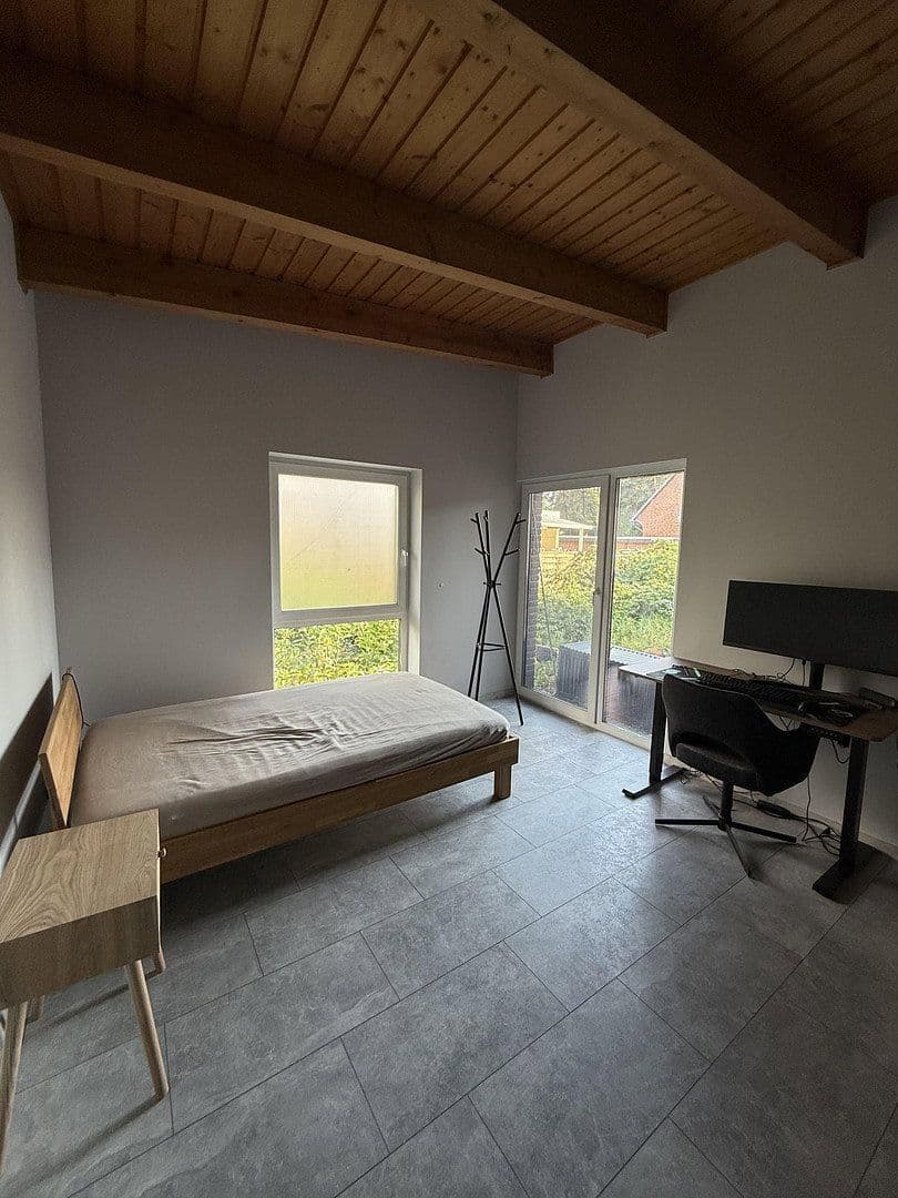 Predaj domu 180 m², pozemok 1.000 m², Neu Wulmstorf, Dolné Sasko Predaj domu 180 m², pozemok 1.000 m², Neu Wulmstorf, Dolné Sasko