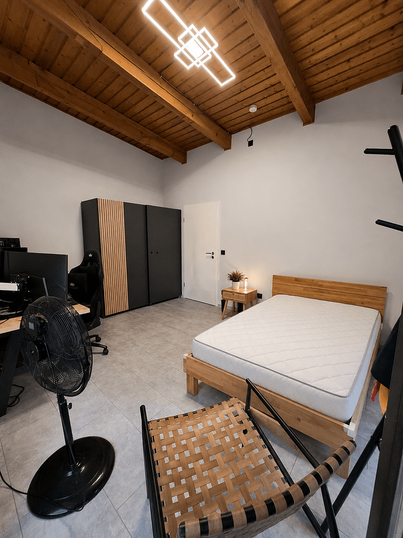 Predaj domu 180 m², pozemok 1.000 m², Neu Wulmstorf, Dolné Sasko Predaj domu 180 m², pozemok 1.000 m², Neu Wulmstorf, Dolné Sasko