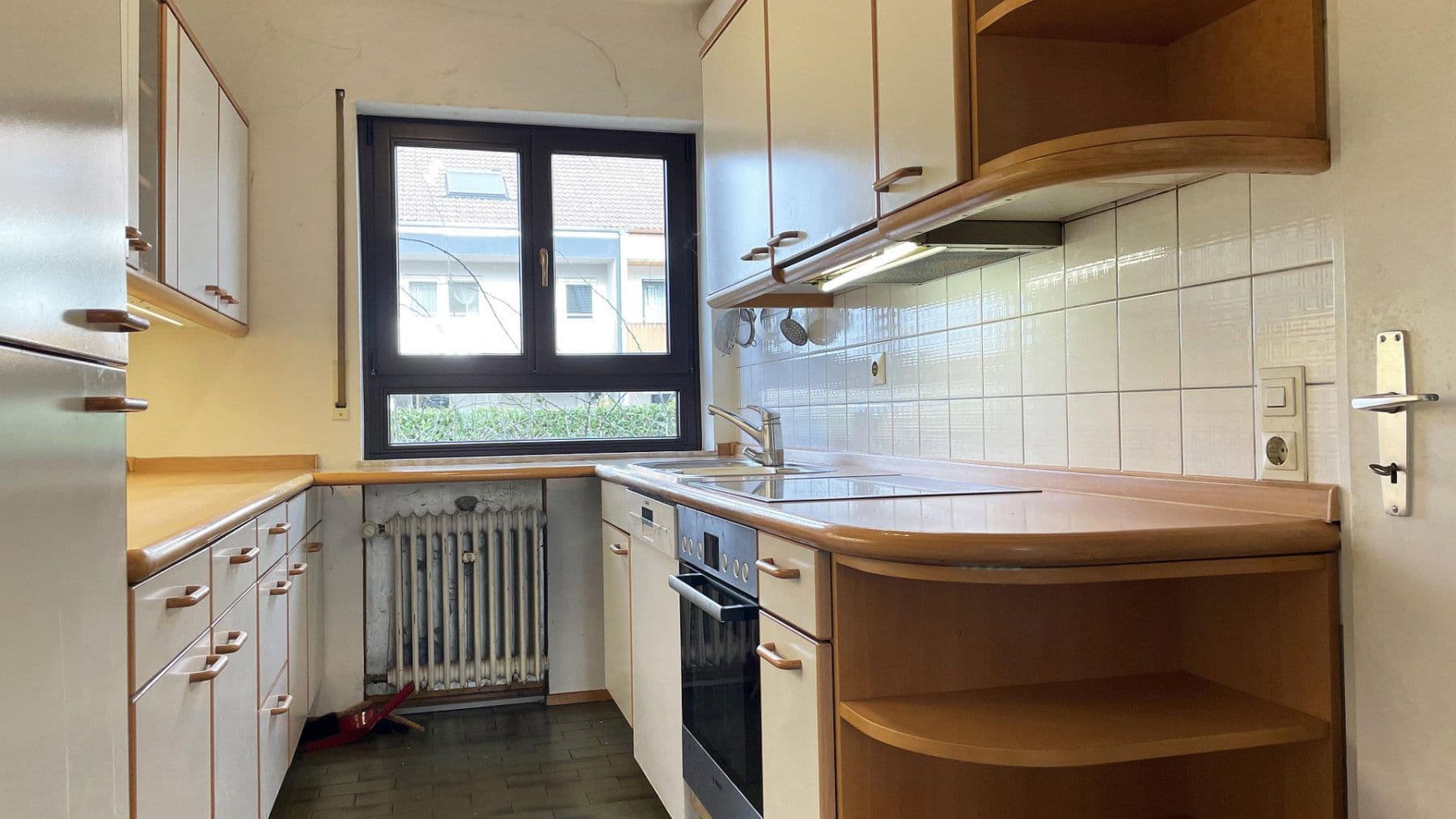 Predaj domu 180 m², pozemok 410 m², Stutensee, Bádensko-Wurttembersko Predaj domu 180 m², pozemok 410 m², Stutensee, Bádensko-Wurttembersko