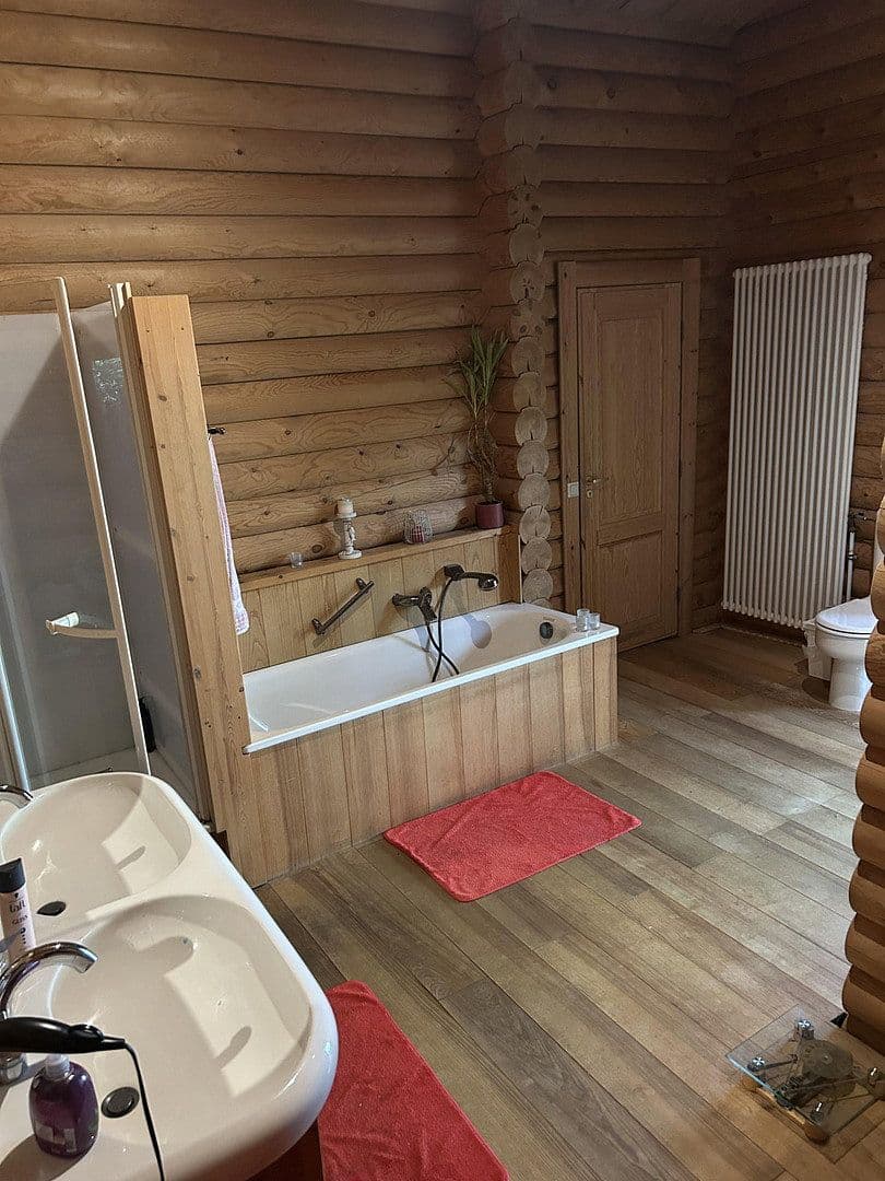 Predaj domu 250 m², pozemok 8.000 m², Waldfischbach-Burgalben, Porýnie-Falcko Predaj domu 250 m², pozemok 8.000 m², Waldfischbach-Burgalben, Porýnie-Falcko