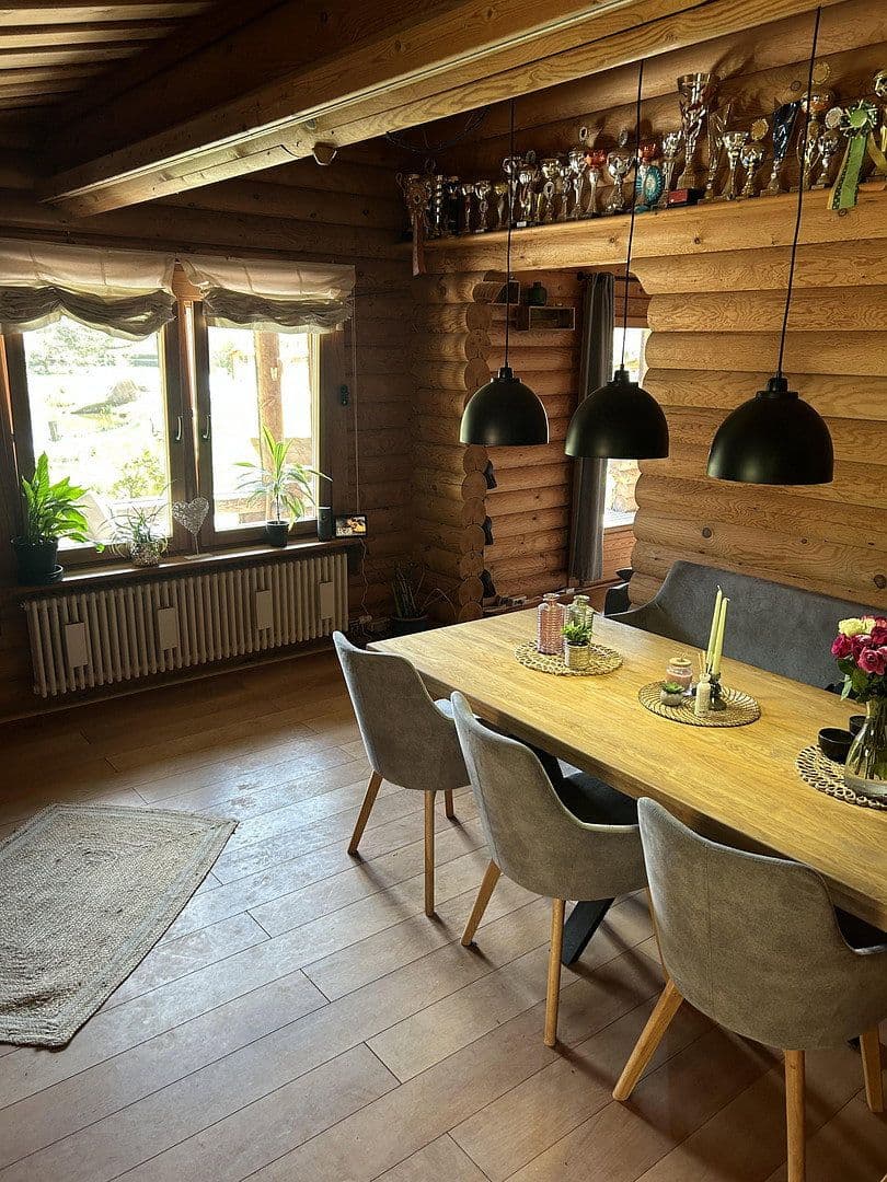 Predaj domu 250 m², pozemok 8.000 m², Waldfischbach-Burgalben, Porýnie-Falcko Predaj domu 250 m², pozemok 8.000 m², Waldfischbach-Burgalben, Porýnie-Falcko