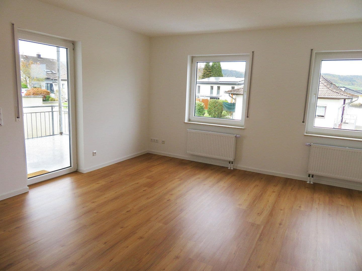 Prenájom bytu 4-izbový 104 m², Hetzerath, Porýnie-Falcko Prenájom bytu 4-izbový 104 m², Hetzerath, Porýnie-Falcko