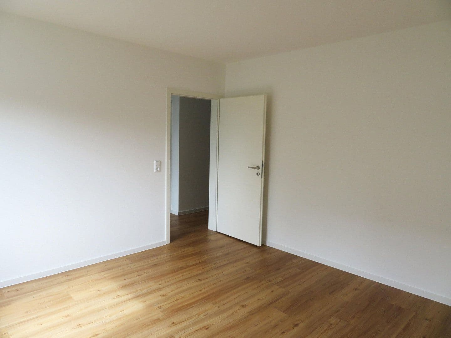Prenájom bytu 4-izbový 104 m², Hetzerath, Porýnie-Falcko Prenájom bytu 4-izbový 104 m², Hetzerath, Porýnie-Falcko