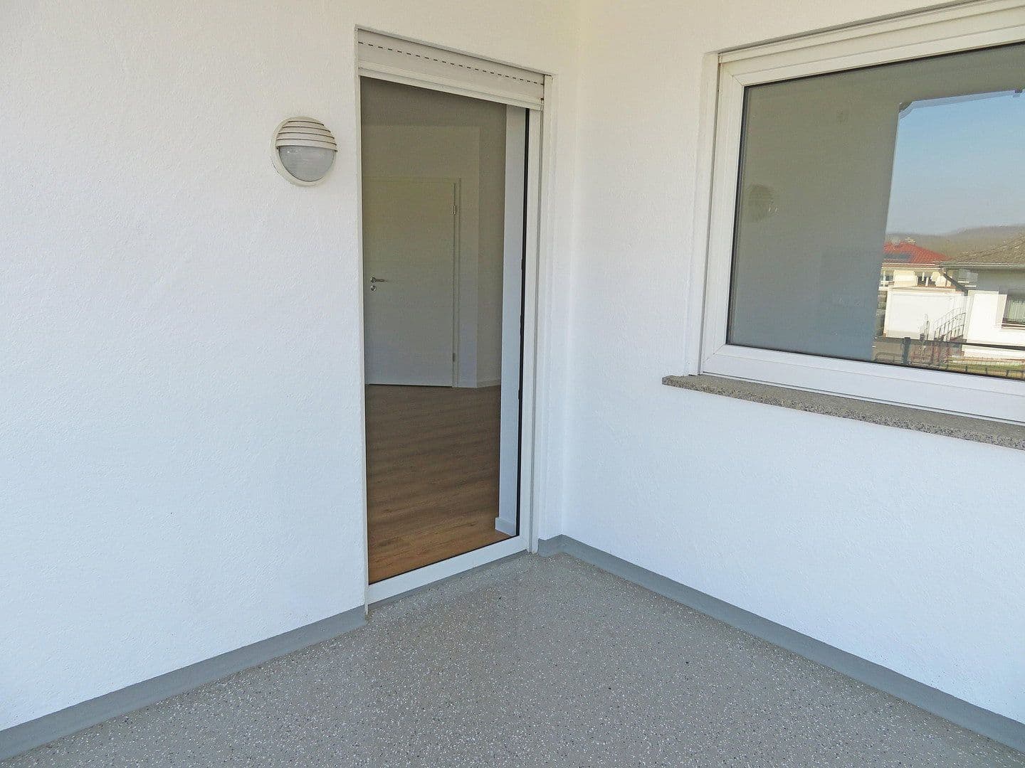 Prenájom bytu 4-izbový 104 m², Hetzerath, Porýnie-Falcko Prenájom bytu 4-izbový 104 m², Hetzerath, Porýnie-Falcko