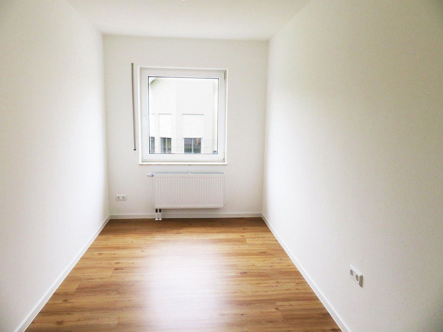 Prenájom bytu 4-izbový 104 m², Hetzerath, Porýnie-Falcko Prenájom bytu 4-izbový 104 m², Hetzerath, Porýnie-Falcko