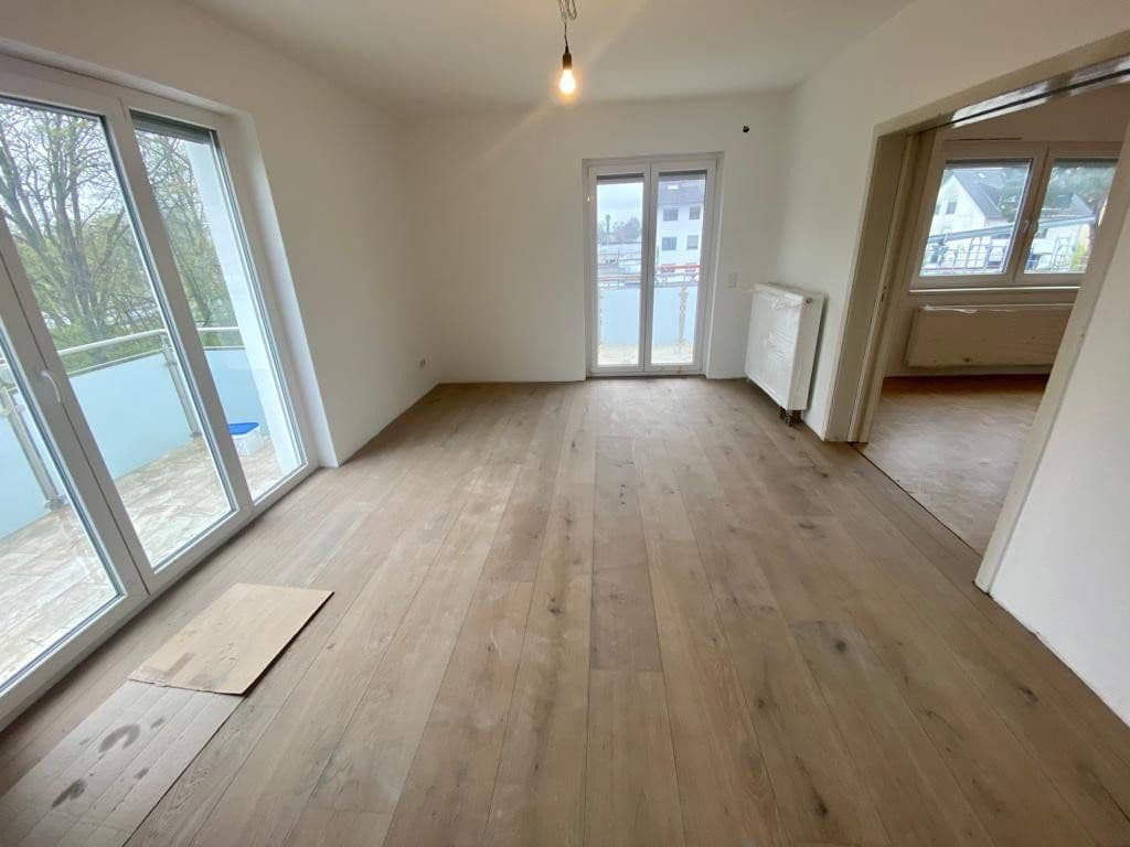Prenájom bytu 4-izbový 99 m², Mannheim, Bádensko-Wurttembersko Prenájom bytu 4-izbový 99 m², Mannheim, Bádensko-Wurttembersko