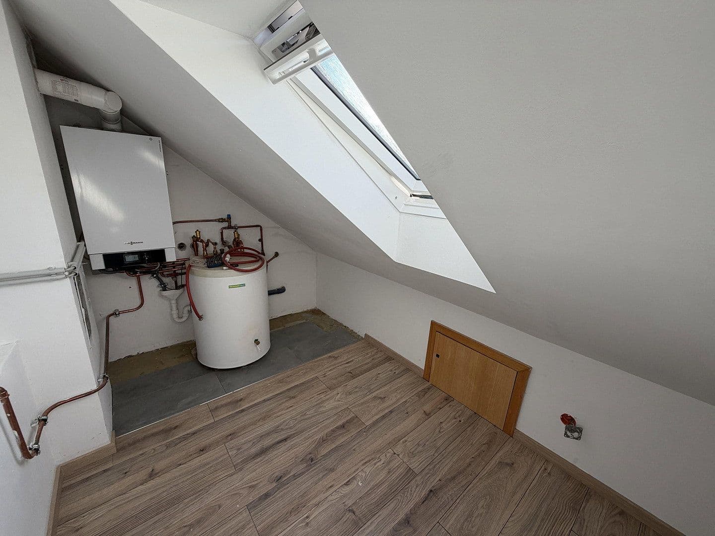 Prenájom bytu 2-izbový 63 m², Ellwangen (Jagst), Bádensko-Wurttembersko Prenájom bytu 2-izbový 63 m², Ellwangen (Jagst), Bádensko-Wurttembersko