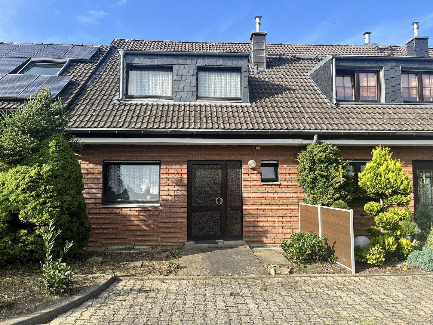 Predaj domu 95 m², pozemok 245 m², Kerpen, Severné Porýnie - Westfálsko Predaj domu 95 m², pozemok 245 m², Kerpen, Severné Porýnie - Westfálsko