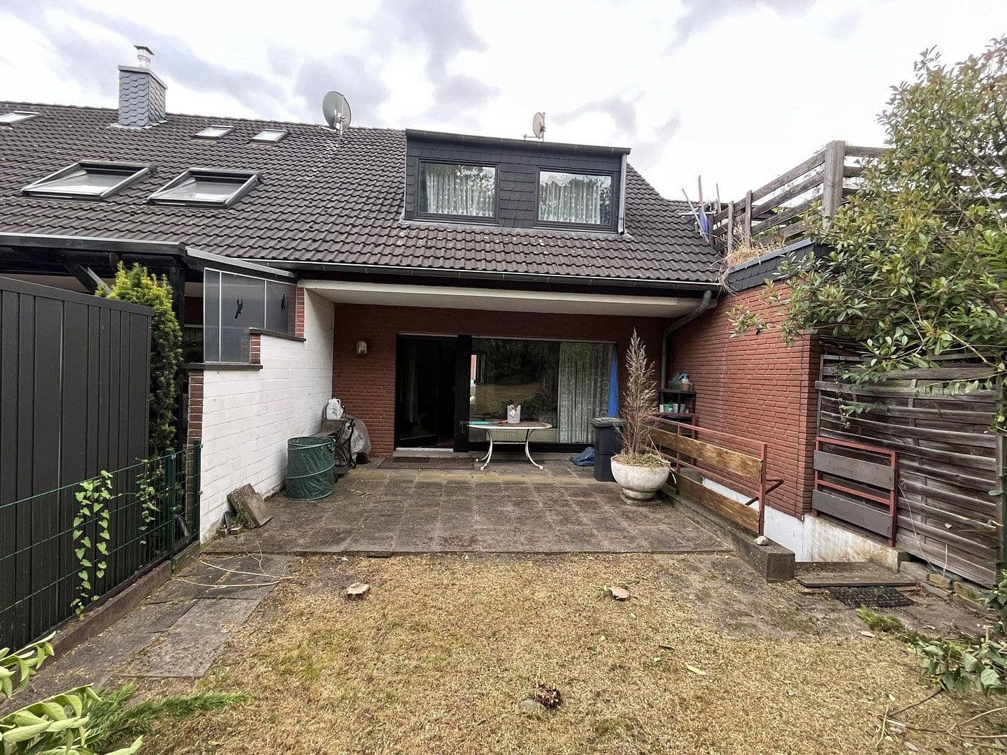 Predaj domu 95 m², pozemok 245 m², Kerpen, Severné Porýnie - Westfálsko Predaj domu 95 m², pozemok 245 m², Kerpen, Severné Porýnie - Westfálsko