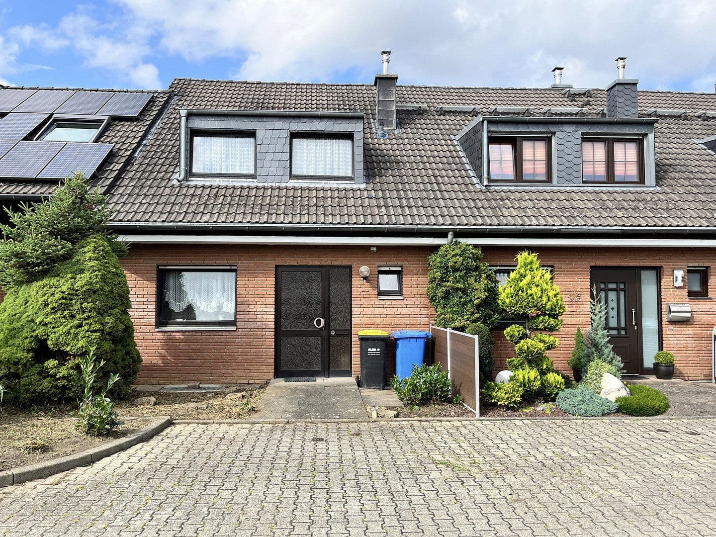 Predaj domu 95 m², pozemok 245 m², Kerpen, Severné Porýnie - Westfálsko Predaj domu 95 m², pozemok 245 m², Kerpen, Severné Porýnie - Westfálsko
