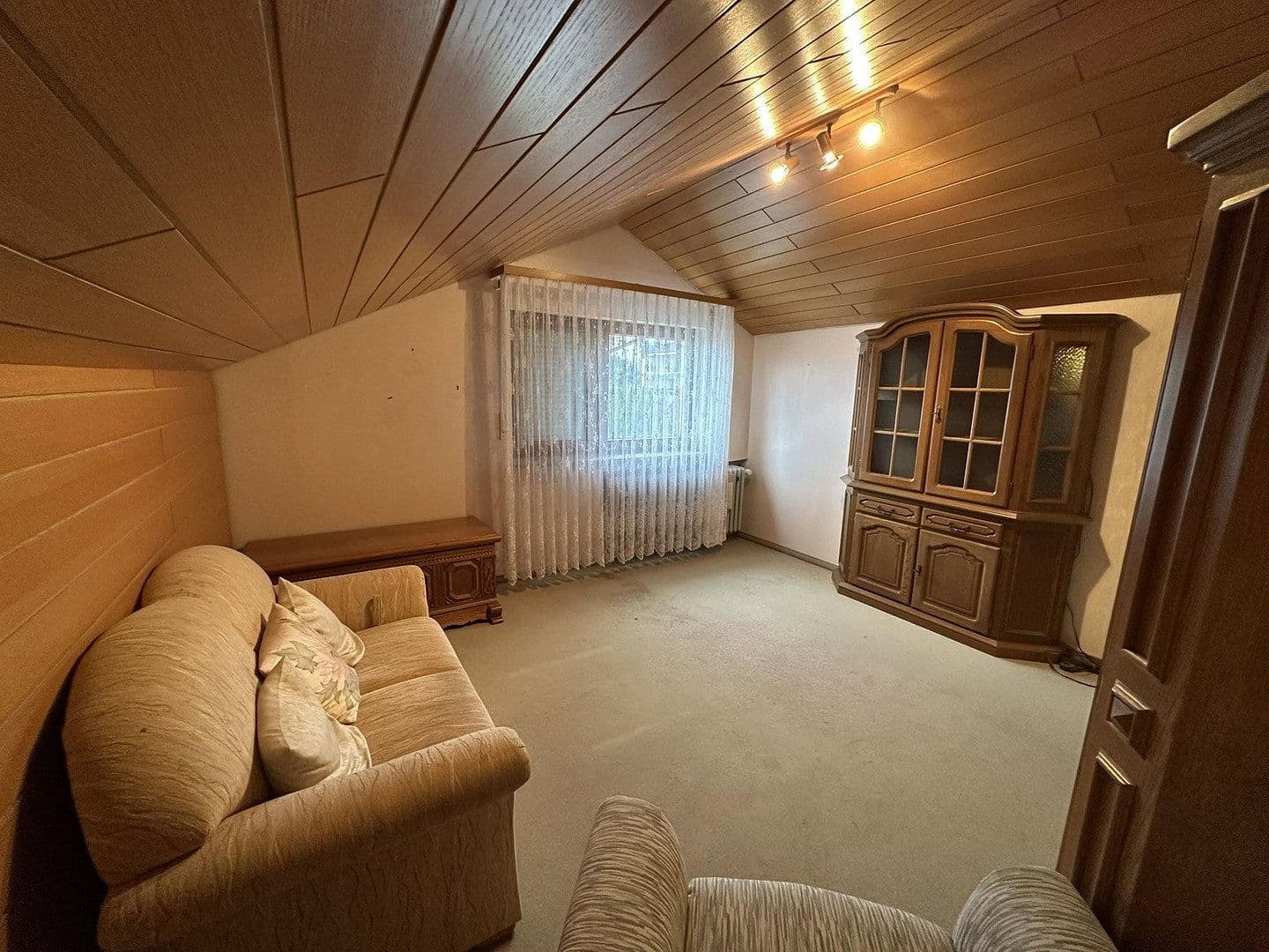 Predaj domu 170 m², pozemok 566 m², Obersulm, Bádensko-Wurttembersko Predaj domu 170 m², pozemok 566 m², Obersulm, Bádensko-Wurttembersko