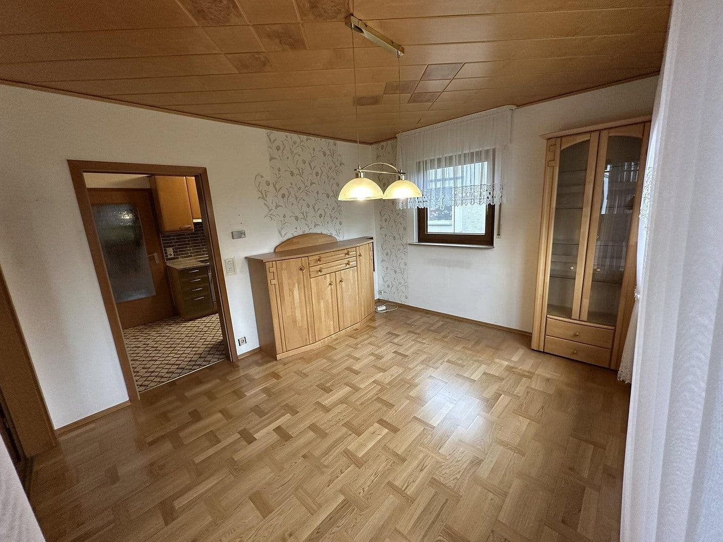 Predaj domu 170 m², pozemok 566 m², Obersulm, Bádensko-Wurttembersko Predaj domu 170 m², pozemok 566 m², Obersulm, Bádensko-Wurttembersko