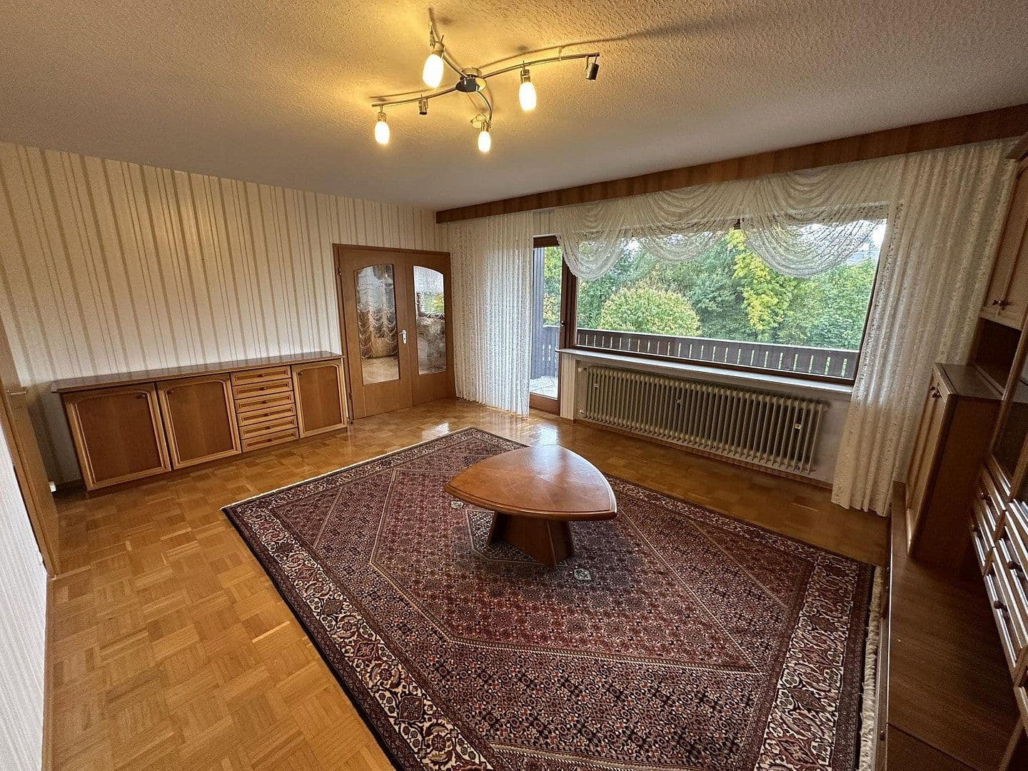 Predaj domu 170 m², pozemok 566 m², Obersulm, Bádensko-Wurttembersko Predaj domu 170 m², pozemok 566 m², Obersulm, Bádensko-Wurttembersko