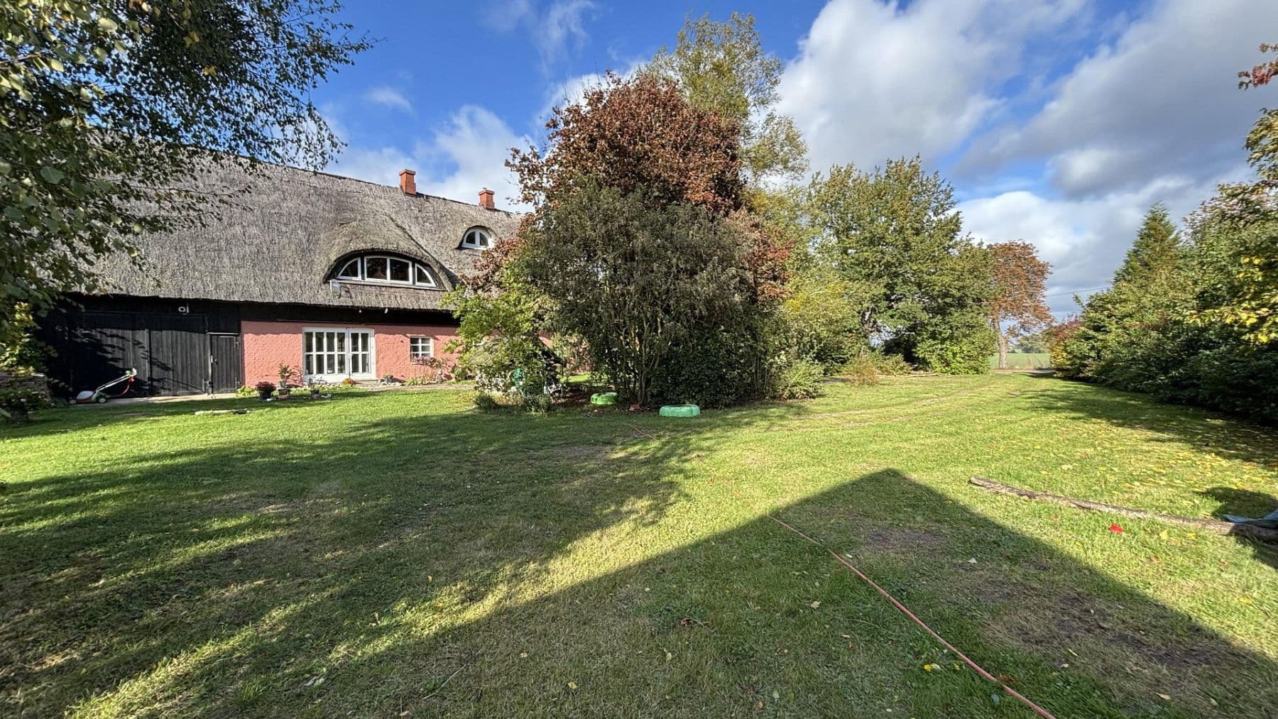 Predaj domu 500 m², pozemok 3.900 m², Penzlin, Meklenbursko-Predpomoransko Predaj domu 500 m², pozemok 3.900 m², Penzlin, Meklenbursko-Predpomoransko