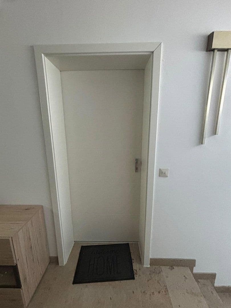 Prenájom bytu 2-izbový 75 m², Kuhardt, Porýnie-Falcko Prenájom bytu 2-izbový 75 m², Kuhardt, Porýnie-Falcko