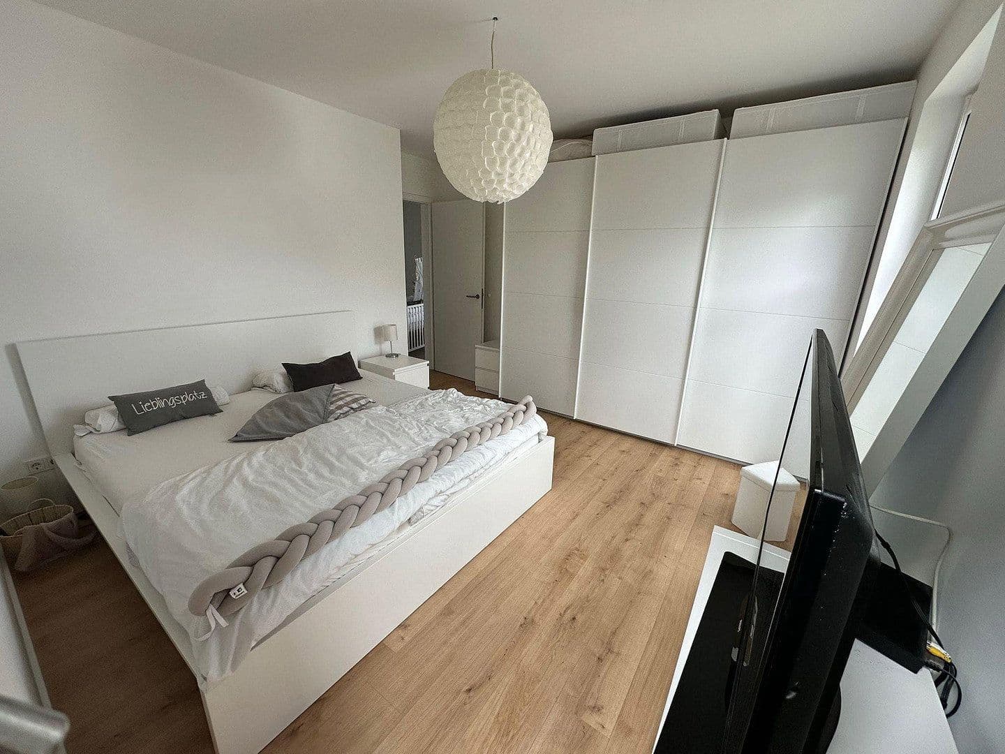 Prenájom bytu 3-izbový 91 m², Bernkastel-Kues, Porýnie-Falcko Prenájom bytu 3-izbový 91 m², Bernkastel-Kues, Porýnie-Falcko