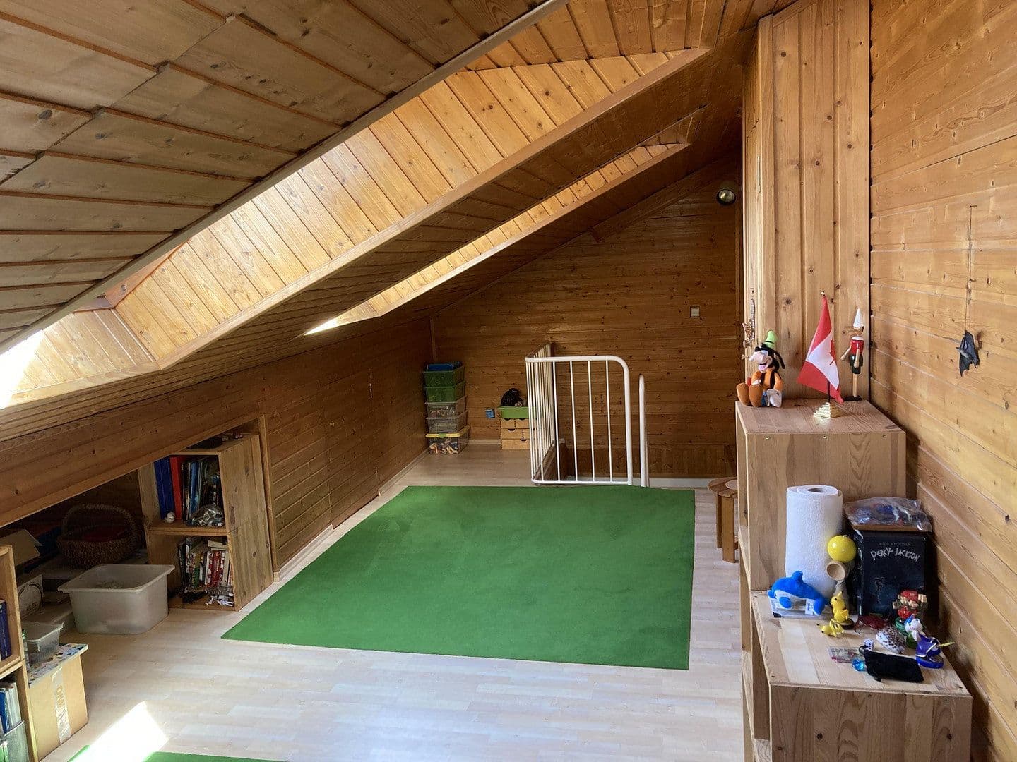 Predaj domu 120 m², pozemok 270 m², Groebenzell, Bavorsko Predaj domu 120 m², pozemok 270 m², Groebenzell, Bavorsko