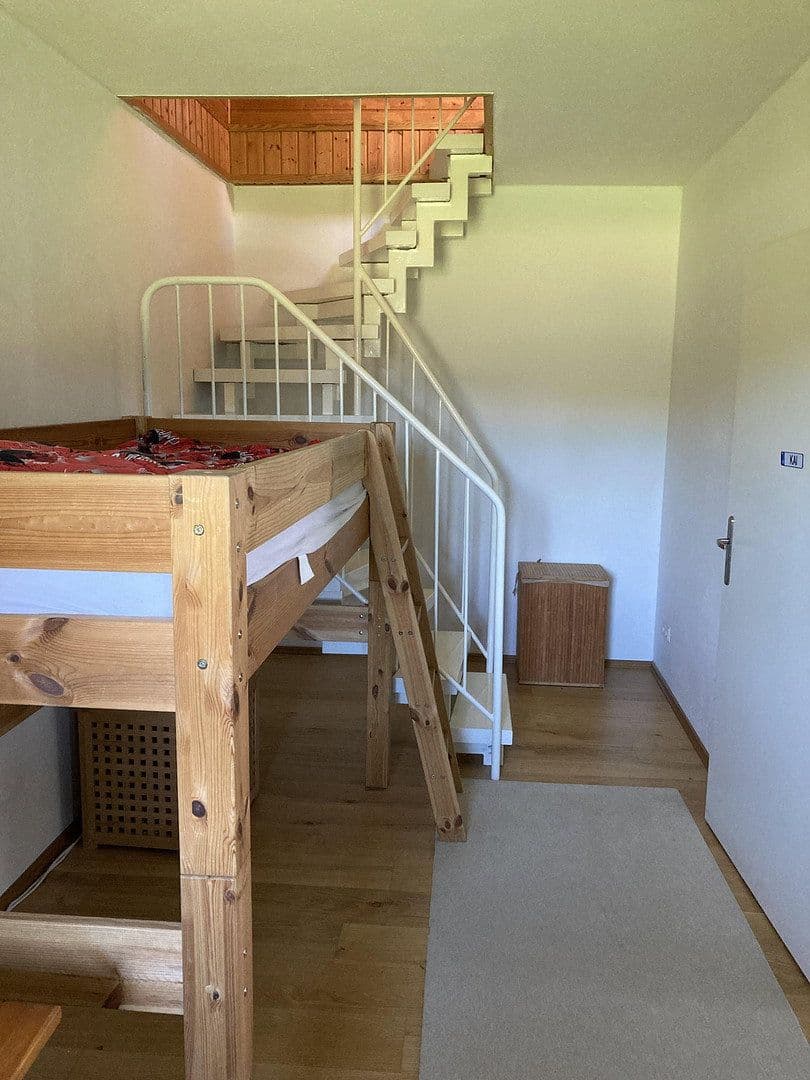 Predaj domu 120 m², pozemok 270 m², Groebenzell, Bavorsko Predaj domu 120 m², pozemok 270 m², Groebenzell, Bavorsko
