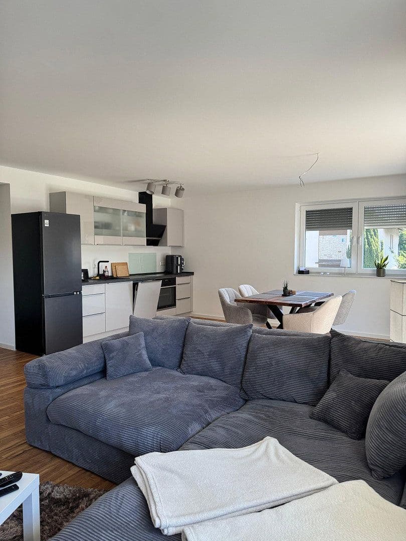 Prenájom bytu 2-izbový 67 m², Bad Schönborn, Bádensko-Wurttembersko Prenájom bytu 2-izbový 67 m², Bad Schönborn, Bádensko-Wurttembersko
