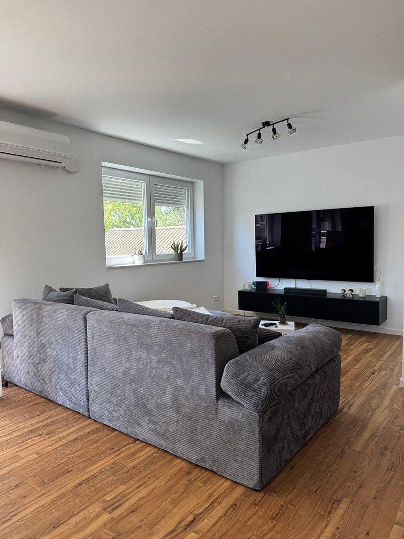 Prenájom bytu 2-izbový 67 m², Bad Schönborn, Bádensko-Wurttembersko Prenájom bytu 2-izbový 67 m², Bad Schönborn, Bádensko-Wurttembersko