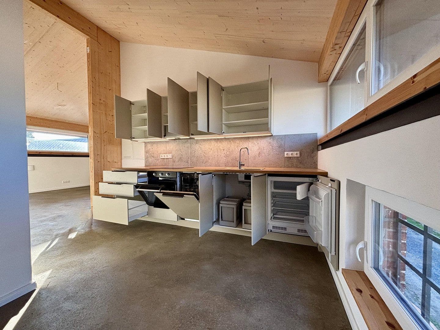 Prenájom bytu 2-izbový 71 m², Madsow 19-22, Neuburg, Meklenbursko-Predpomoransko Prenájom bytu 2-izbový 71 m², Madsow 19-22, Neuburg, Meklenbursko-Predpomoransko