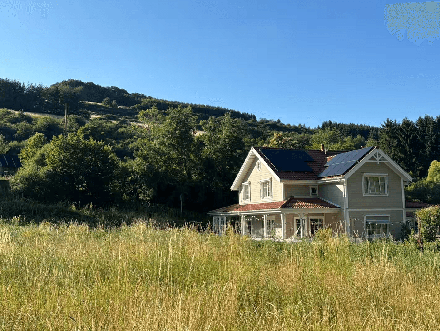 Predaj domu 171 m², pozemok 671 m², Dümpelfeld, Porýnie-Falcko Predaj domu 171 m², pozemok 671 m², Dümpelfeld, Porýnie-Falcko