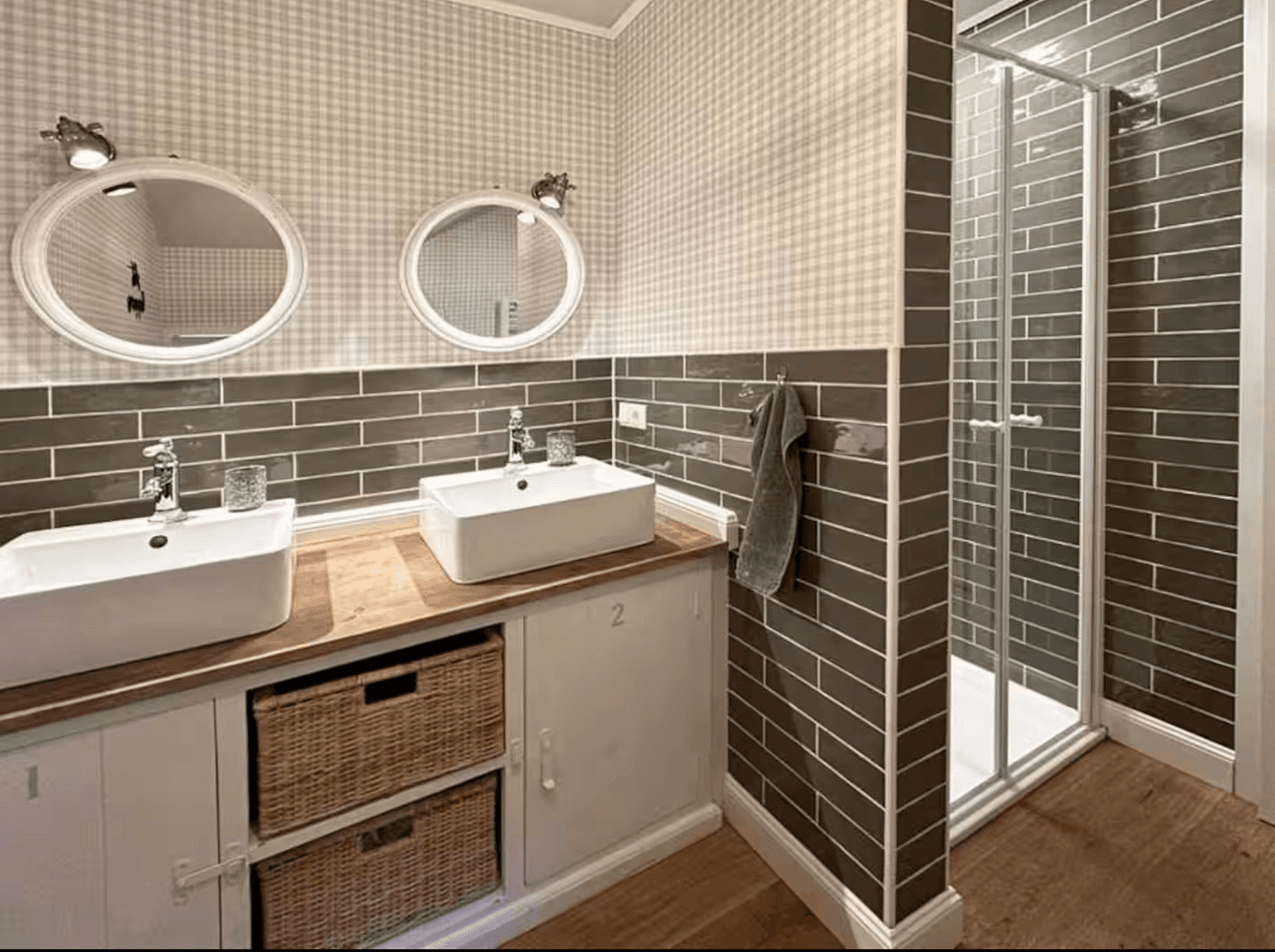 Predaj domu 171 m², pozemok 671 m², Dümpelfeld, Porýnie-Falcko Predaj domu 171 m², pozemok 671 m², Dümpelfeld, Porýnie-Falcko