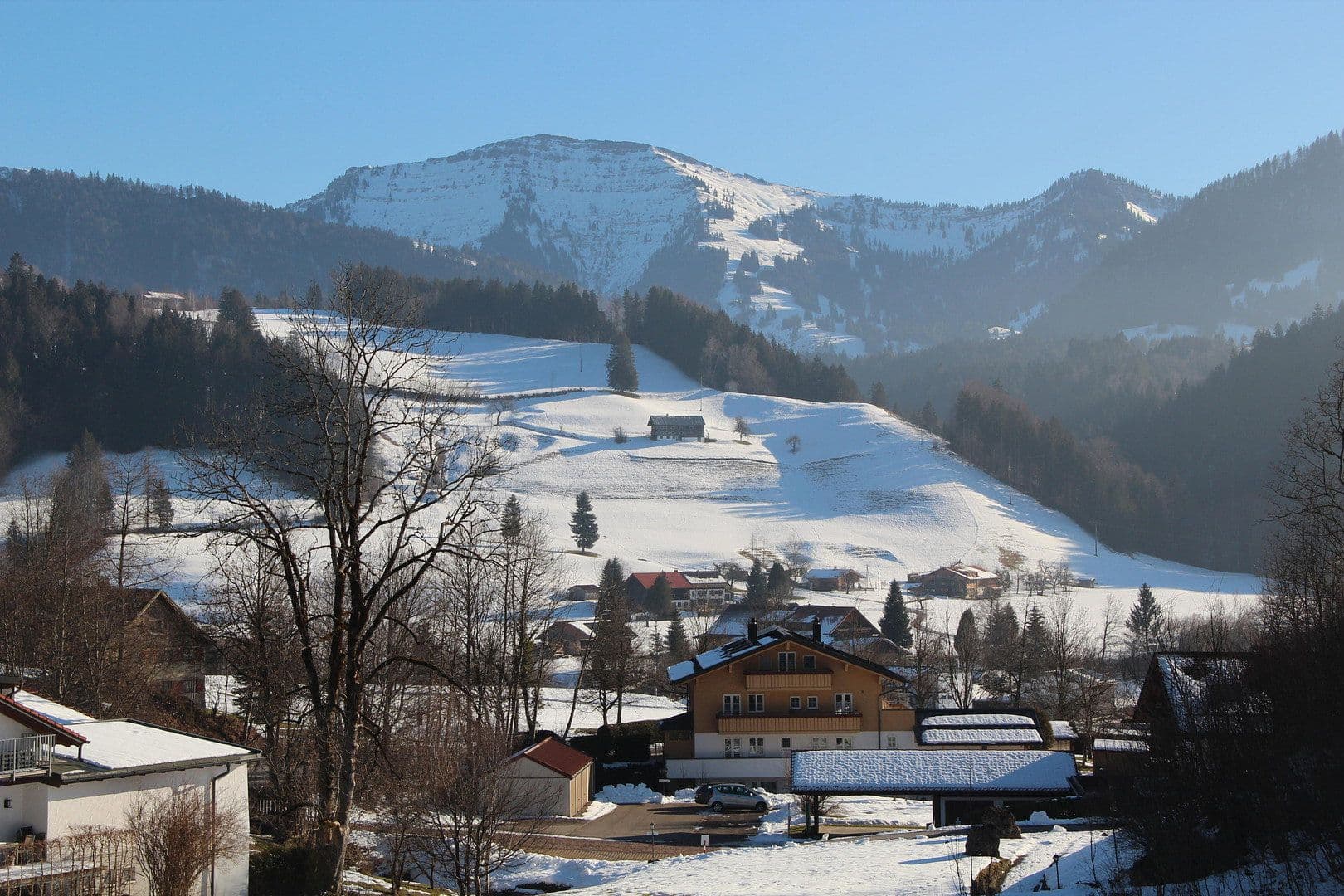 Predaj domu 230 m², pozemok 960 m², Oberstaufen, Bavorsko Predaj domu 230 m², pozemok 960 m², Oberstaufen, Bavorsko