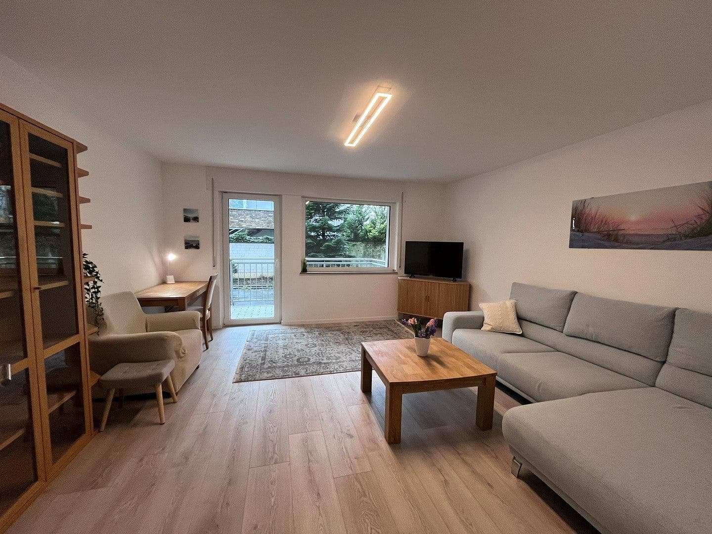 Prenájom bytu 2-izbový 62 m², Düsseldorfer Straße 37, Köln, Severné Porýnie - Westfálsko Prenájom bytu 2-izbový 62 m², Düsseldorfer Straße 37, Köln, Severné Porýnie - Westfálsko