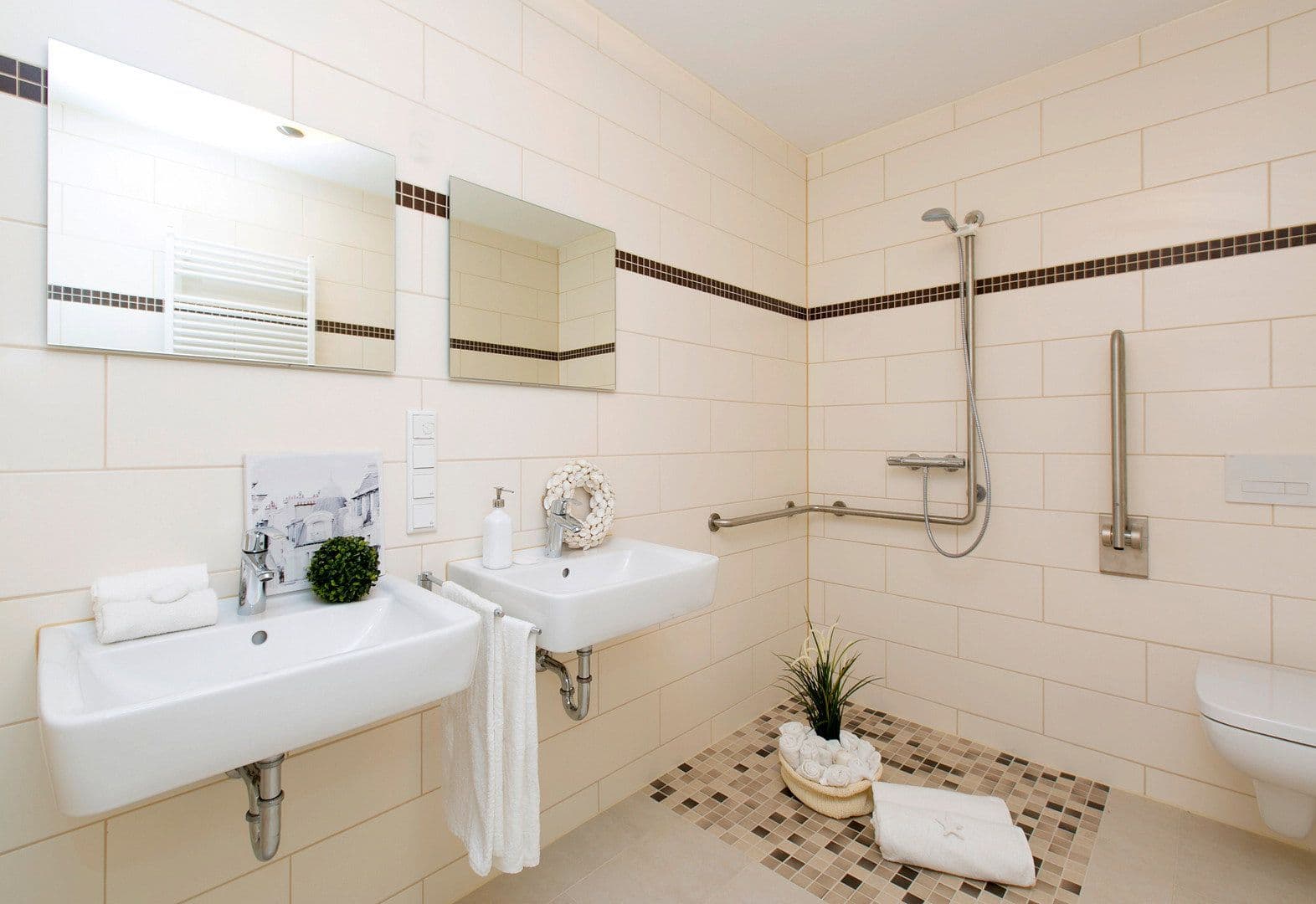 Prenájom bytu 3-izbový 75 m², Rüsselsheimer Allee 84a, Mainz-Laubenheim, Porýnie-Falcko Prenájom bytu 3-izbový 75 m², Rüsselsheimer Allee 84a, Mainz-Laubenheim, Porýnie-Falcko