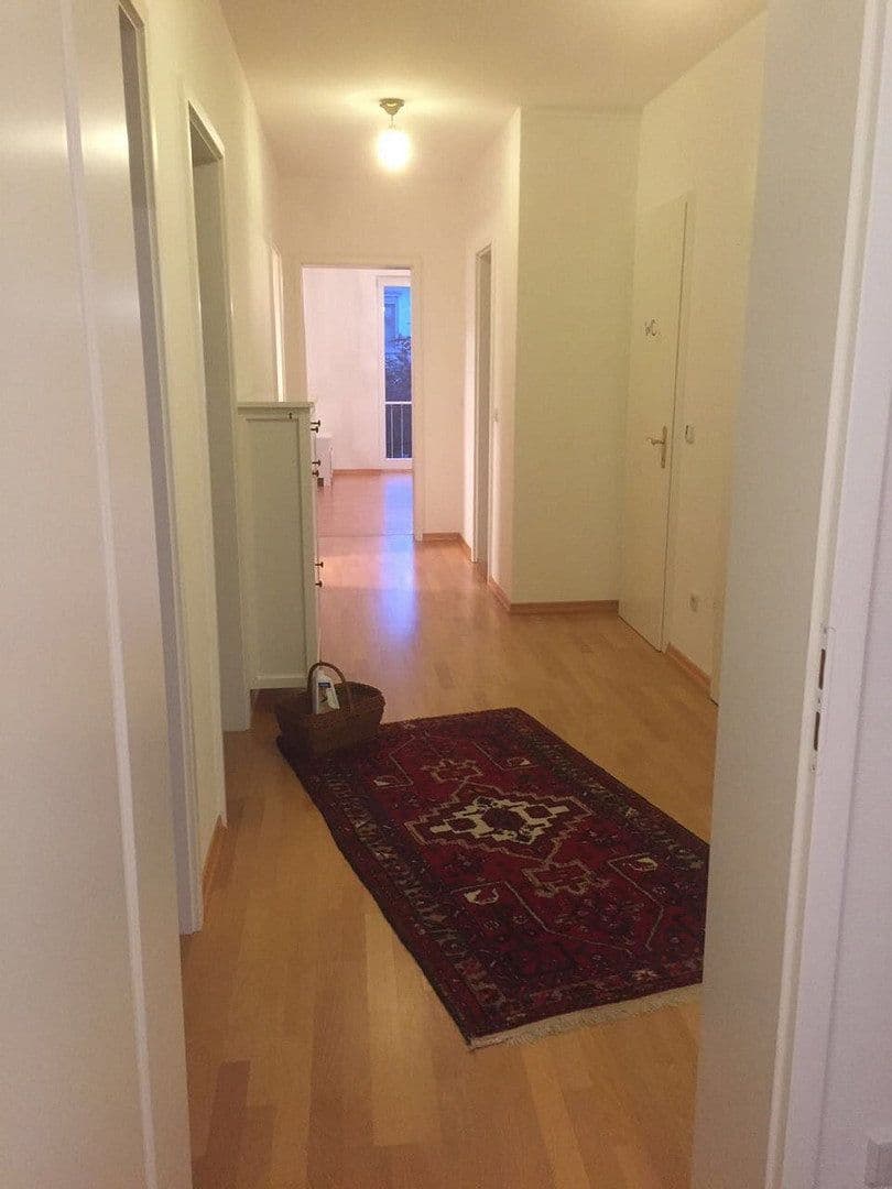Prenájom bytu 3-izbový 93 m², Elbchaussee 172, Hamburg, Hamburg Prenájom bytu 3-izbový 93 m², Elbchaussee 172, Hamburg, Hamburg