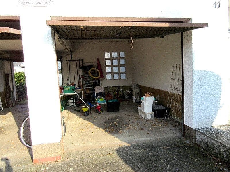 Prenájom bytu 4-izbový 135 m², Frankfurt, Hesensko Prenájom bytu 4-izbový 135 m², Frankfurt, Hesensko