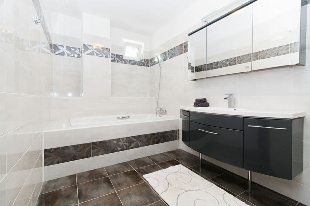 Predaj bytu 3-izbový 75 m², Ružová dolina, Ružinov, Bratislavský kraj Predaj bytu 3-izbový 75 m², Ružová dolina, Ružinov, Bratislavský kraj