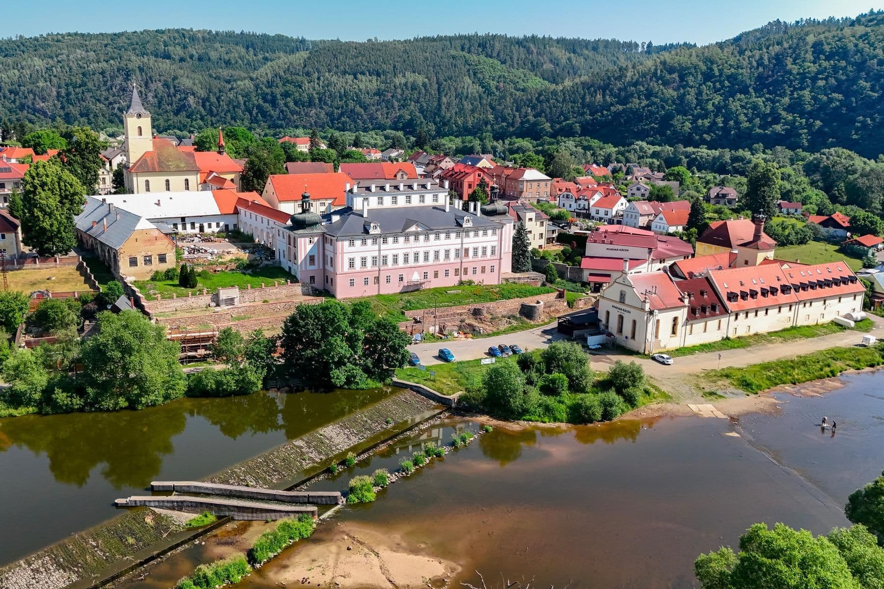 Predaj domu 130 m², pozemok 1.819 m², Kácov, Středočeský kraj Predaj domu 130 m², pozemok 1.819 m², Kácov, Středočeský kraj