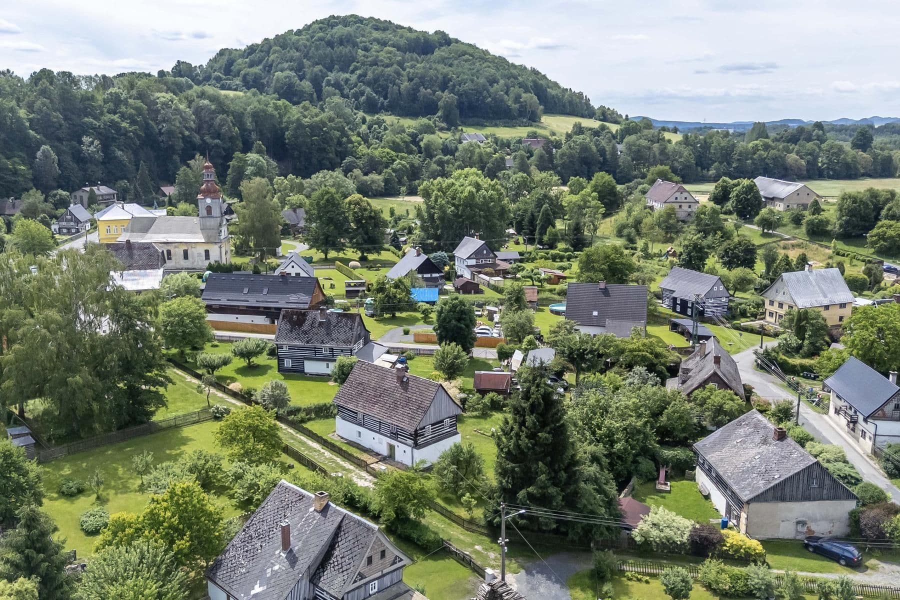 Predaj rekreačného objektu 139 m², pozemok 915 m², Velenice, Liberecký kraj Predaj rekreačného objektu 139 m², pozemok 915 m², Velenice, Liberecký kraj